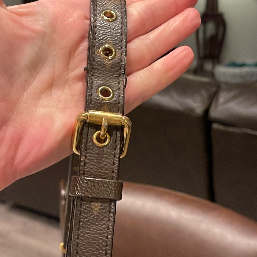 Louis Vuitton Monogram Shoulder Bag with Brown and Tan Accents - Picture 8 of 14